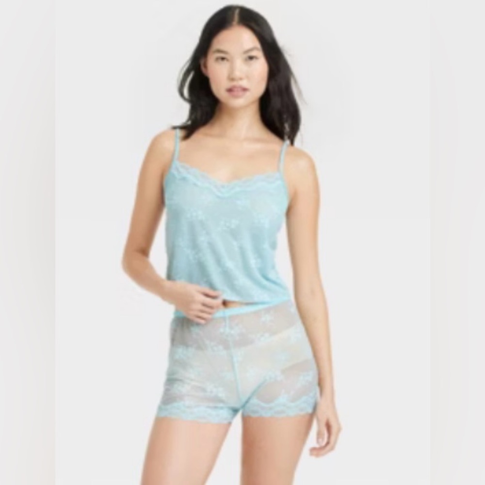 Colsie Women’s Lace Camisole and Shorts Blue Size Medium New